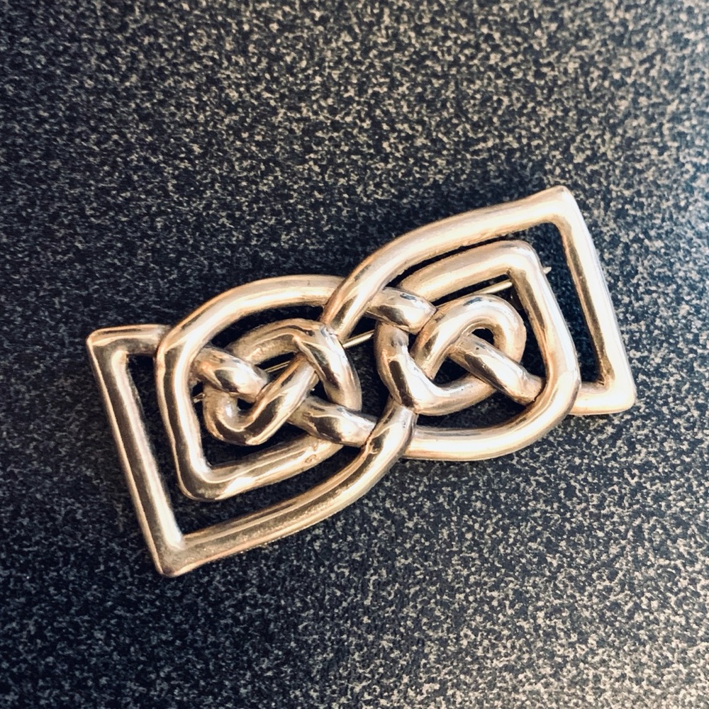 Celtic brooch NWT solid Sterling silver